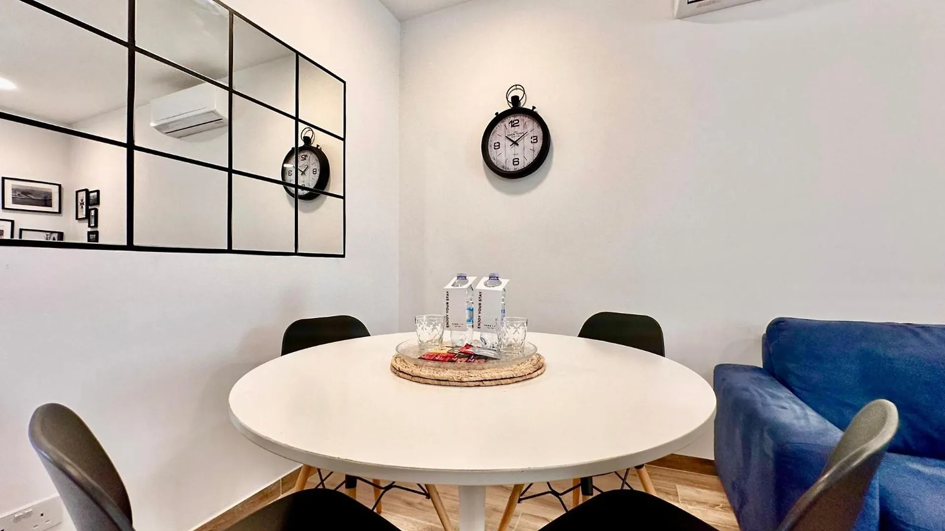 Lovely Retreat Off The Sea Front Gzira Apartment