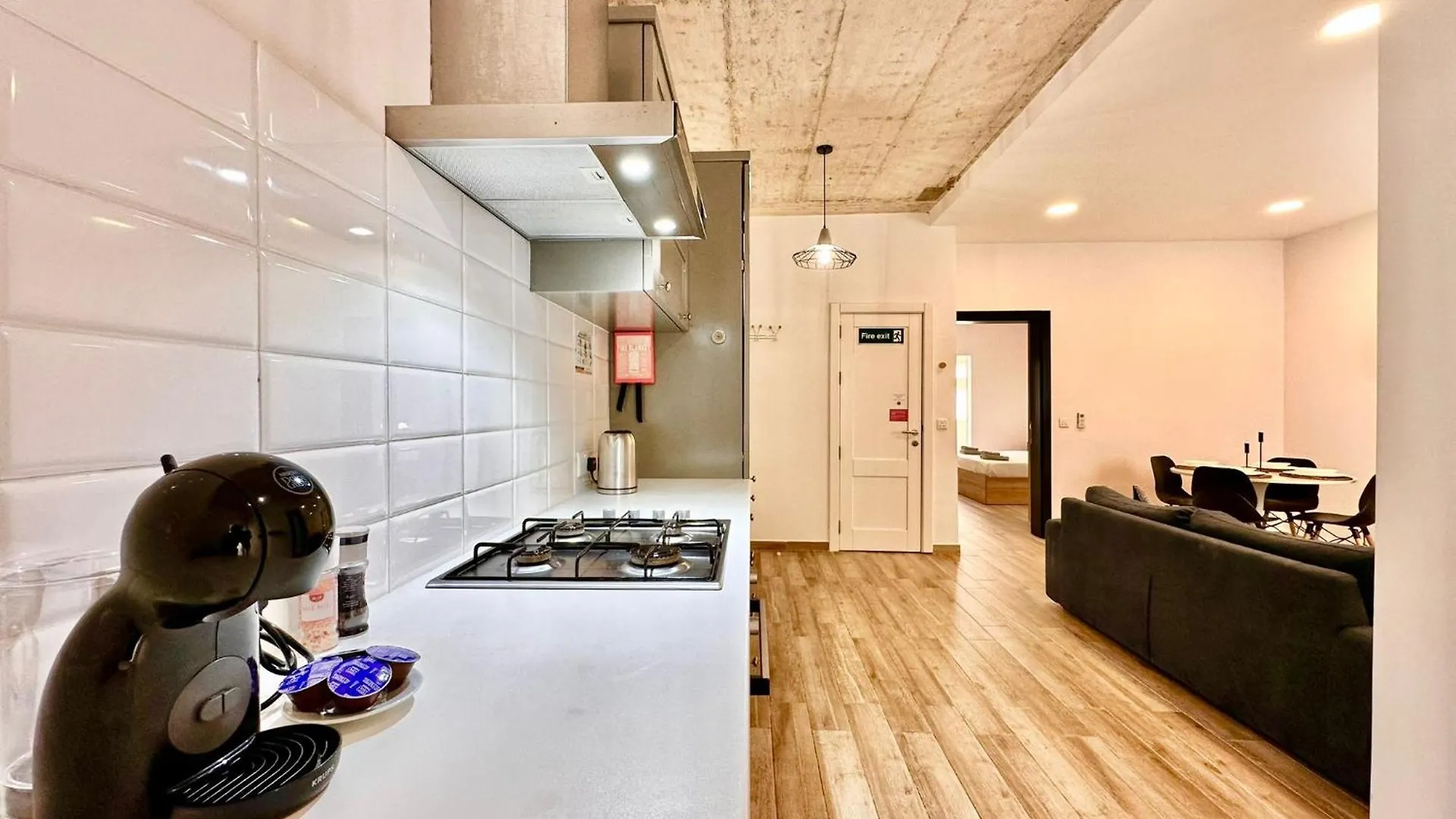 Apartment Lovely Retreat Off The Sea Front Gzira